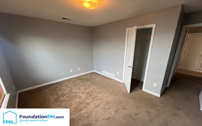 Building Photo - 9115 Cinderhill Cove W