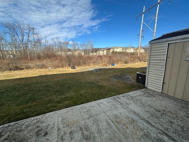 Building Photo - 276 Temple Hill Rd