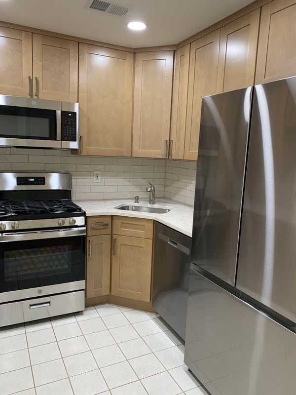 Building Photo - 44 Coral Tree Ct