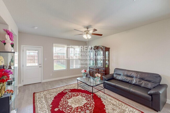 Building Photo - Gorgeous 3 Bedroom Home with Appliances Available for Rent in Haslet, TX!