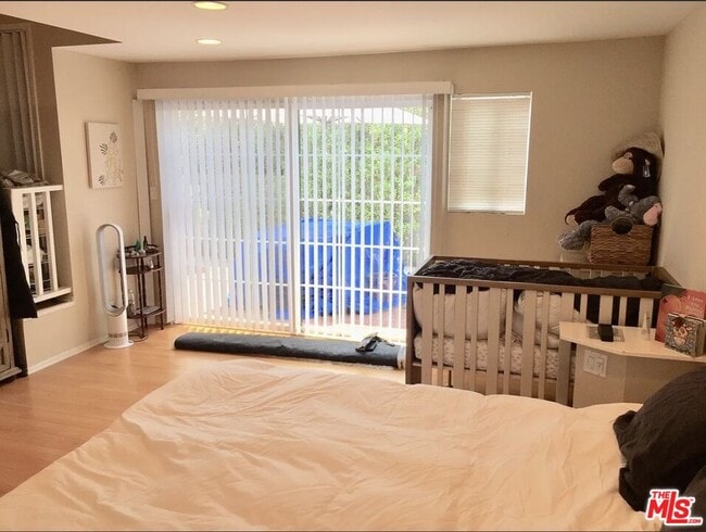 Building Photo - 2329 Clark Ave