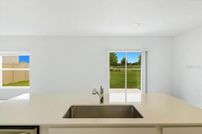 Building Photo - 1140 Tyler Lp