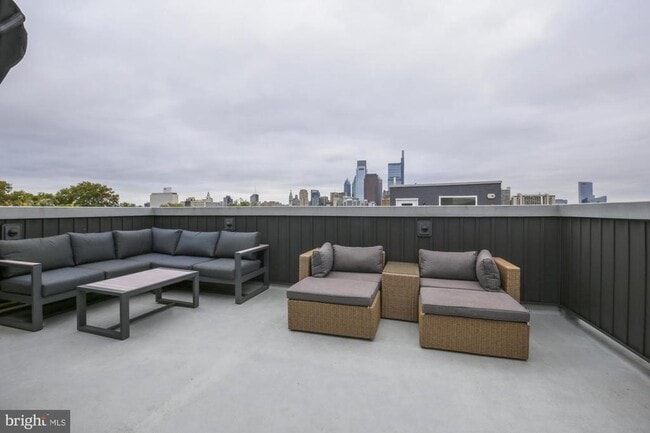 Building Photo - 750 N 19th St