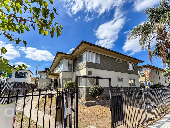 Building Photo - 4024 Palmwood Dr