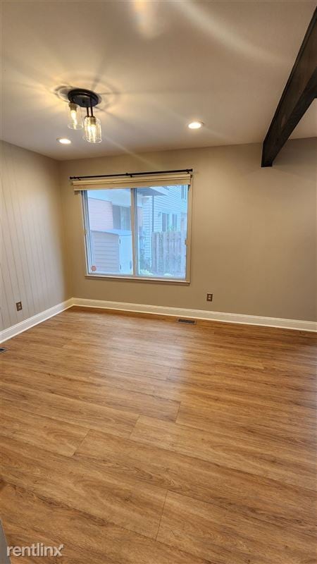 Building Photo - 3163 Burbank Dr