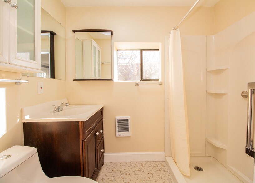 Building Photo - 80 Brigham Rd