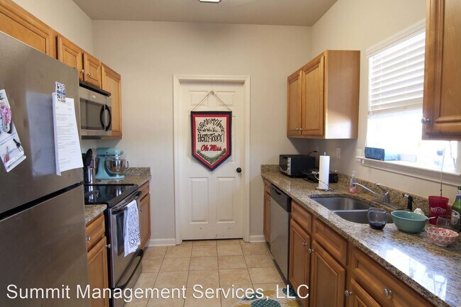 Building Photo - 3 br, 3.5 bath House - 429 Anchorage Road