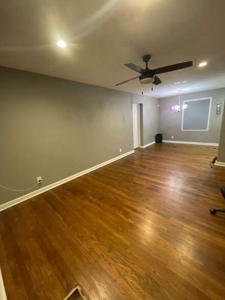 Building Photo - 4838 Bartlett Rd