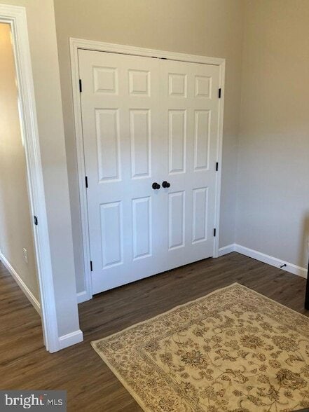 Building Photo - 376 E Main St