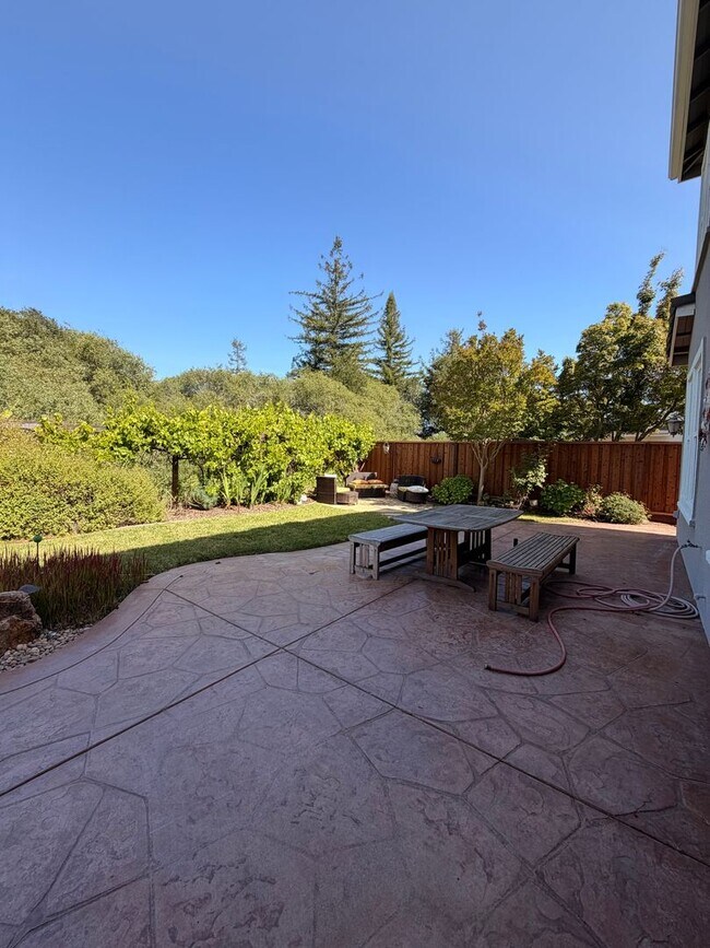 Building Photo - Beautiful Deerfield Home in One of Scotts Valley's Most Desirable Neighborhoods