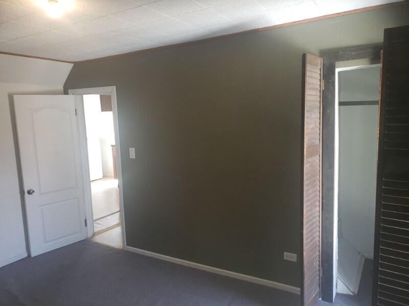 Building Photo - 324 W 6th St