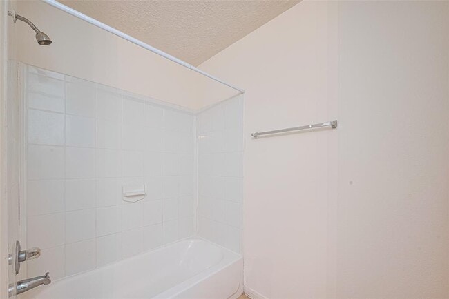 Building Photo - 3514 Garrison Run Dr