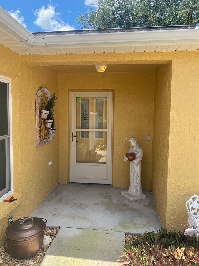 Building Photo - Beautiful Over Sized Turnkey SEASONAL Rent...
