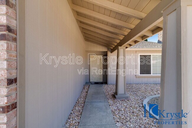 Building Photo - 225 Millbrook Way