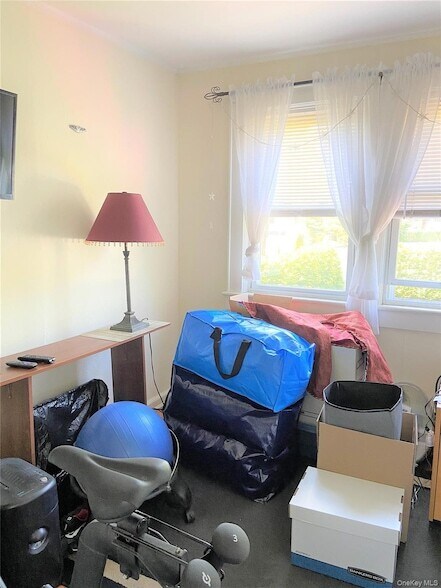 Building Photo - 42 Hamilton Rd