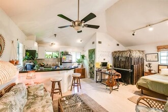 Building Photo - 2400 Thornton Rd