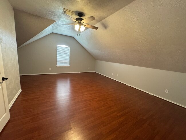 Building Photo - 15314 Carsen Bend Dr