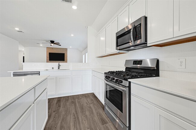 Building Photo - 17123 Daylily Dune Wy