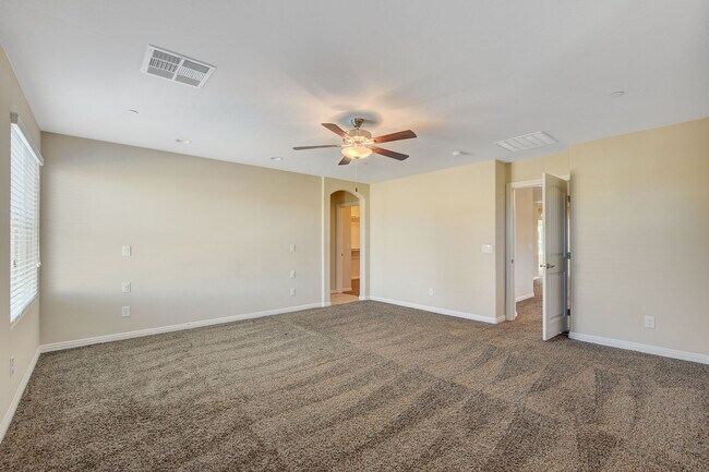Building Photo - 2919 Caxton Grove Dr