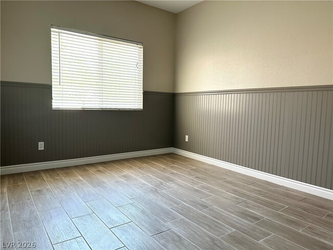 Building Photo - 1109 E Malibu Sands Ave