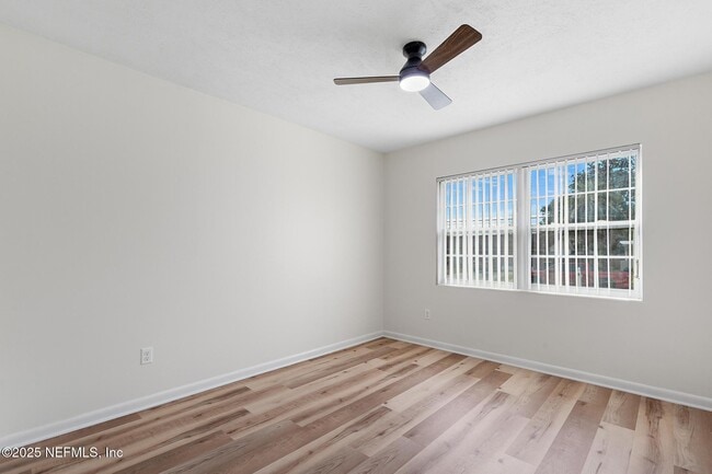 Building Photo - 4103 San Remo Dr