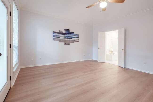 Building Photo - 127 S Copperknoll Cir