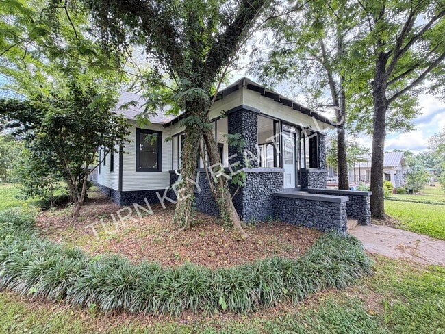 Building Photo - Home for rent in Birmingham