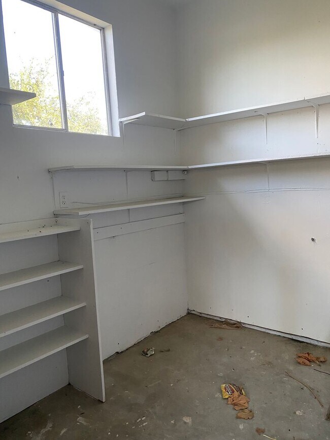 Building Photo - 406 Harper Ln