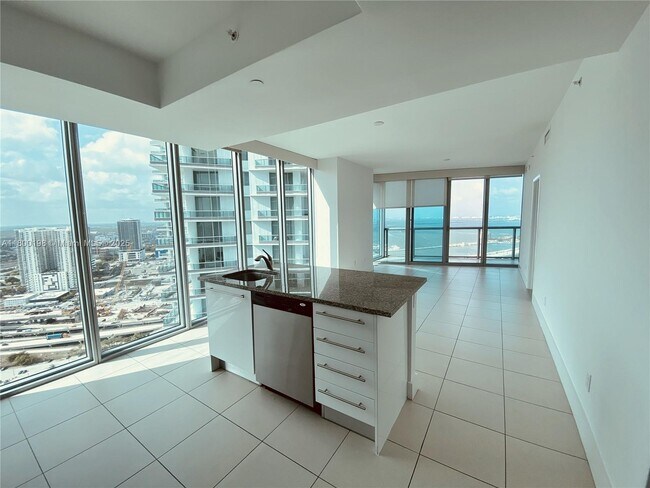 Building Photo - 888 Biscayne Blvd