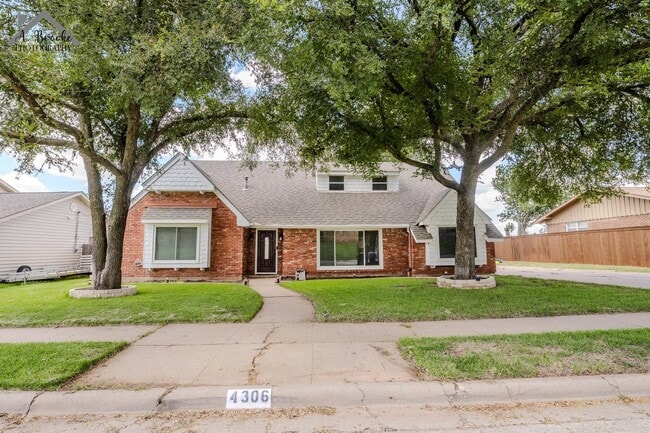 Building Photo - 4306 Briar Cliff Dr