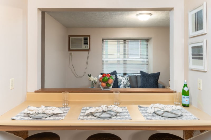 Building Photo - 515 W Stadium Ave