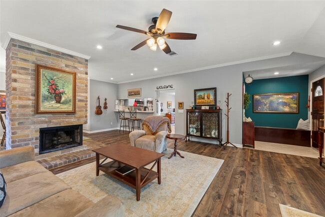 Building Photo - 9418 Wandsworth Dr