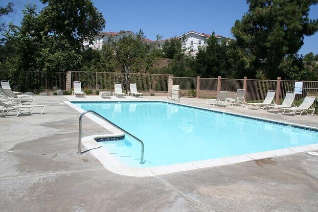 Building Photo - 13076 Wimberly Square