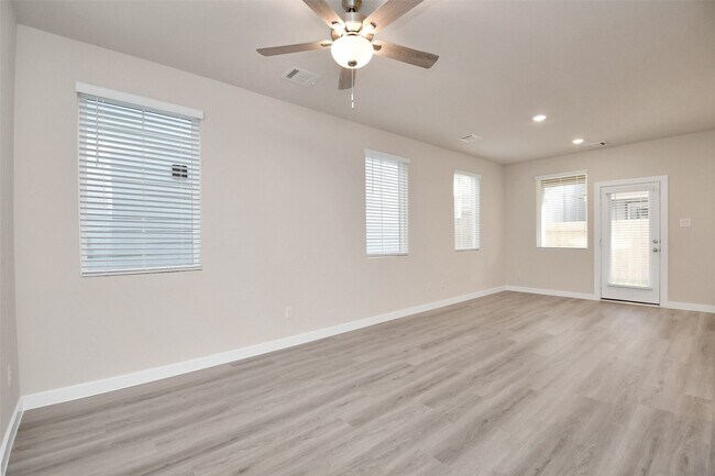 Building Photo - 8414 Rising Stream Dr