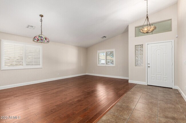 Building Photo - 1444 E Baker Dr