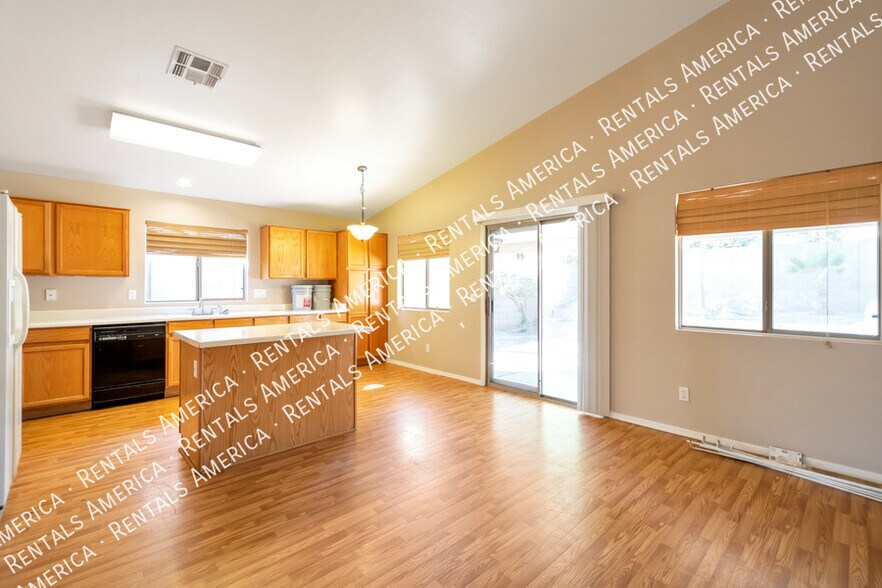 Building Photo - 30740 Maple Chase Dr