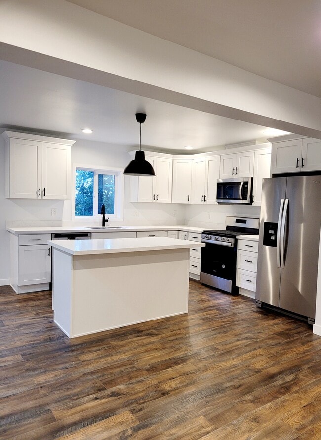 Building Photo - 13454 95th Ave NE