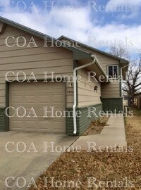 Building Photo - South East Duplex