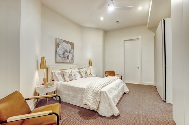 Building Photo - 25 Highfield Ct