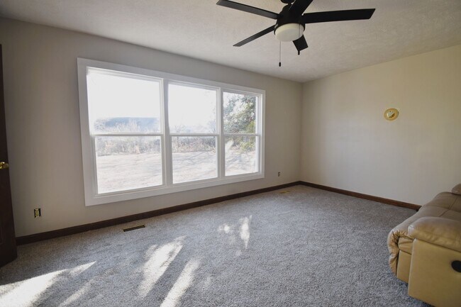 Building Photo - Coming Soon: 3 Bedroom 2.5 Bathroom on Over 2 Acres and Zoned for Horses