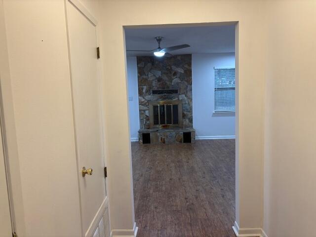 Building Photo - 519 Nutmeg Ave