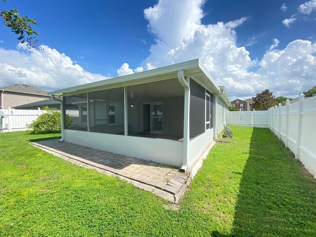 Building Photo - 15353 Perdido Dr