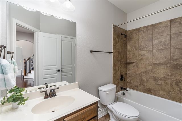 Building Photo - 4155 Vista Terrace Dr
