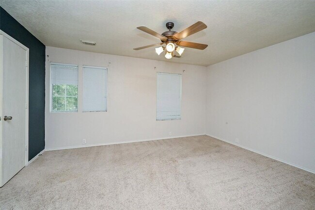 Building Photo - 23850 Pebworth Pl