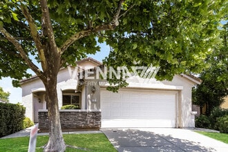 Building Photo - 232 Fremantle Ct