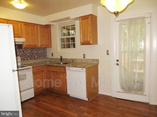 Building Photo - 4603 S 28th St