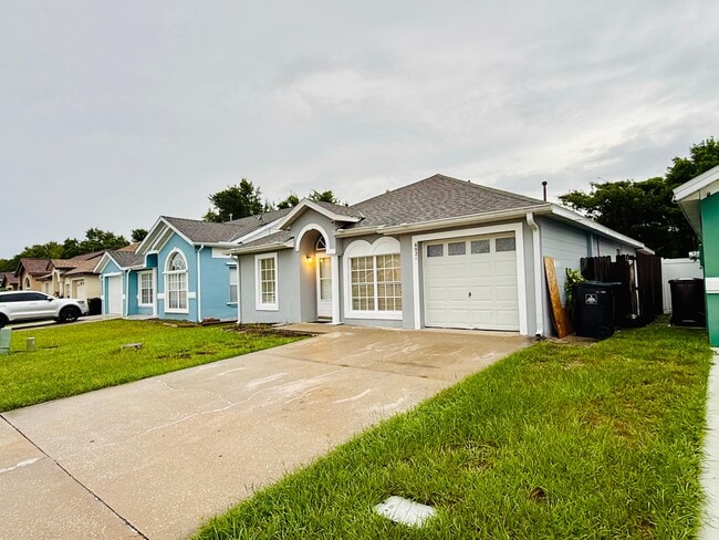 Building Photo - 6921 Long Needle Ct