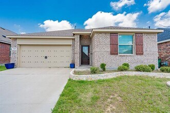Building Photo - 624 Beltrand Ln