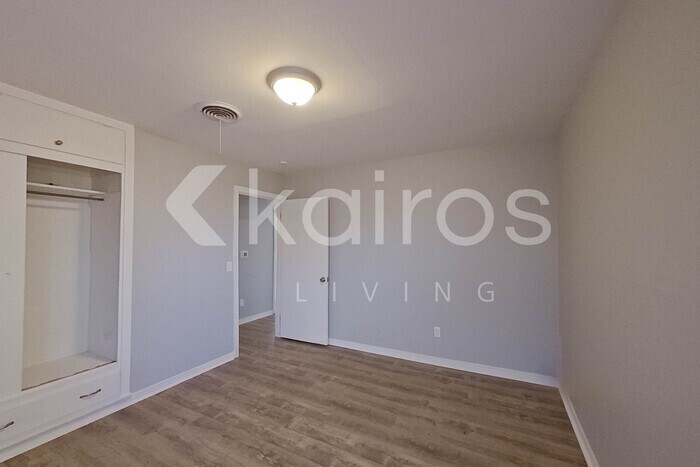 Building Photo - 4202 Andrews Ave