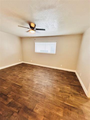 Building Photo - 2211 S Vernon Ave